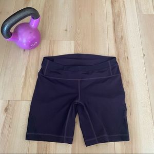 Lululemon active shorts size 6